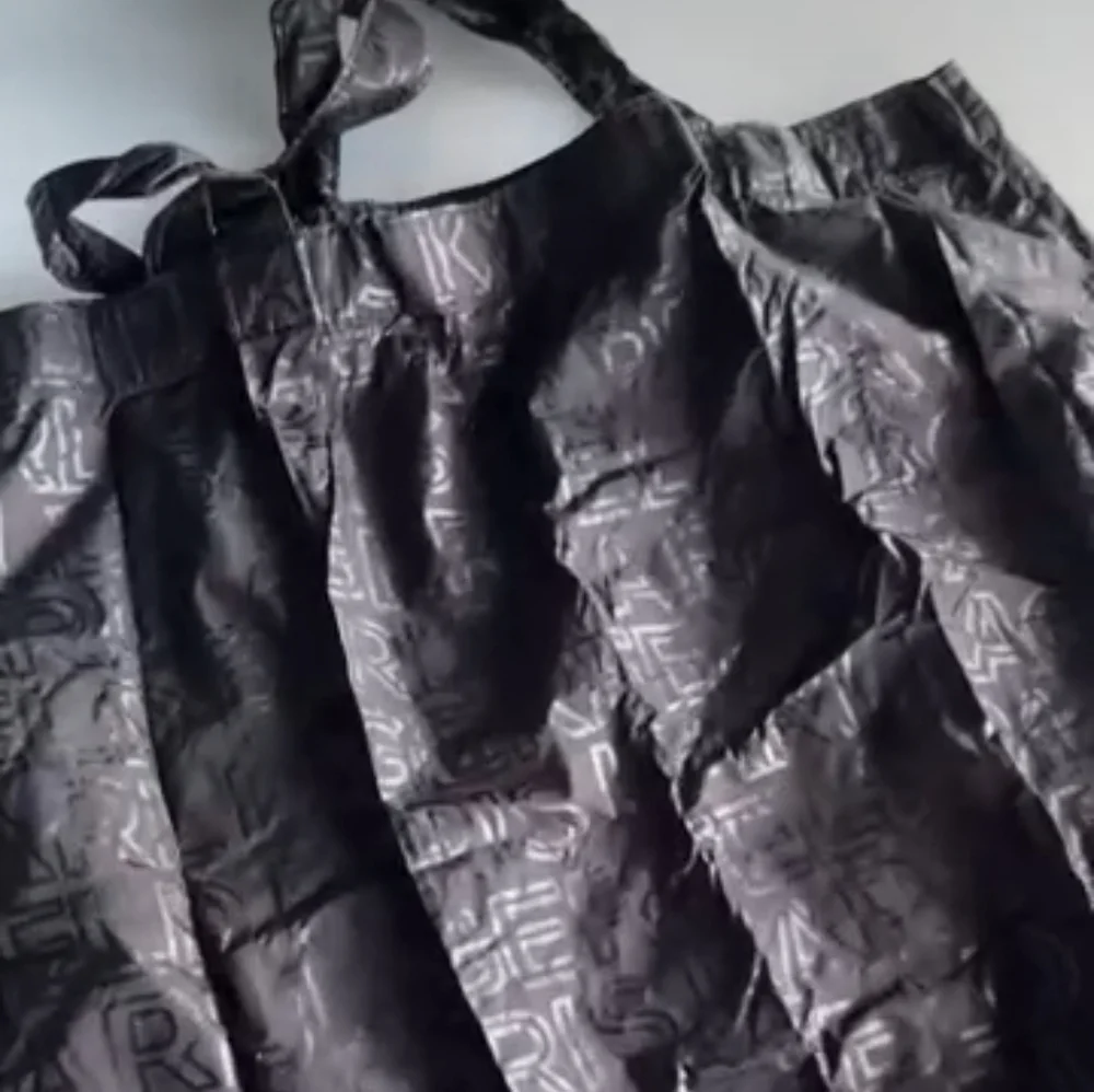 NWT Karl Lagerfeld tote keychain - Picture 2 of 6